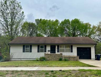 Main picture of 3301 E 107th Ter