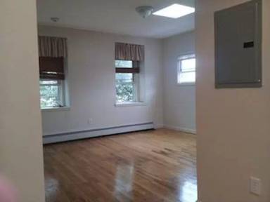 Main picture of 241 Hurley St