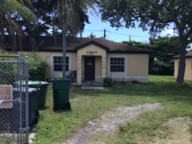 Main picture of 10624 SW 182nd St