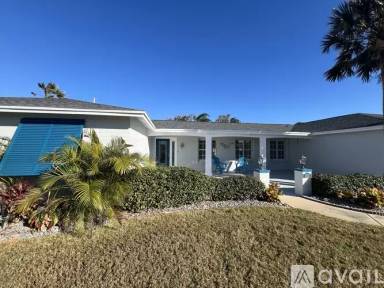 Main picture of 955 Lynn Cir