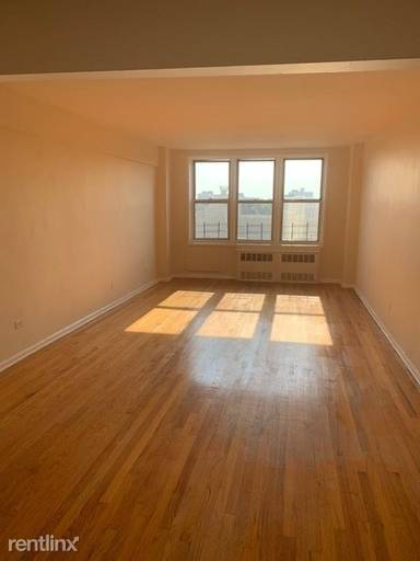 Main picture of 1279 E 17th St