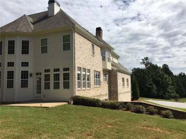 Main picture of 5575 Toccoa Dr