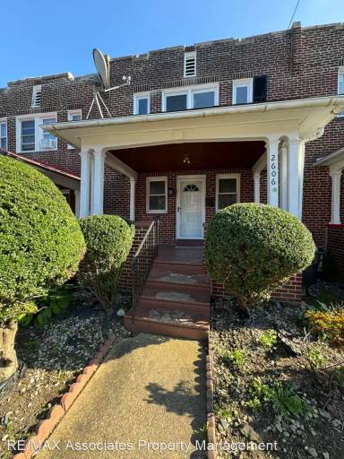 Main picture of 2606 Creston Pl