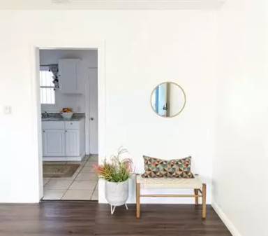 Main picture of 6068 Hillandale Dr