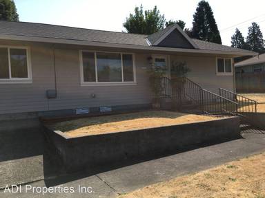 Main picture of 1831 Cedar St