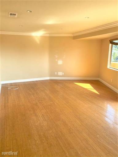 Main picture of 100 Cliff Dr