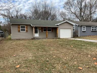 Main picture of 707 S Peach Tree Ave