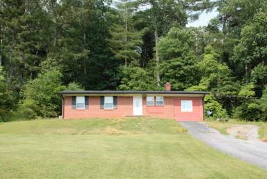 Main picture of 820 Mills Gap Rd