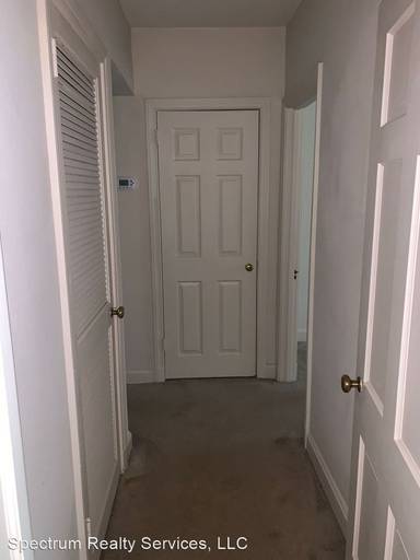 Main picture of 1530 Palm Ave