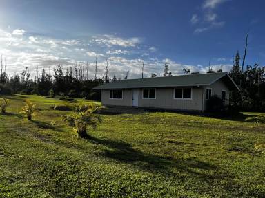 Main picture of 16-1656 37 Ave