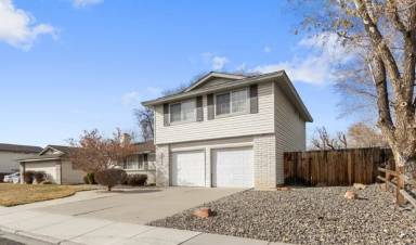 Main picture of 1965 Howard Dr