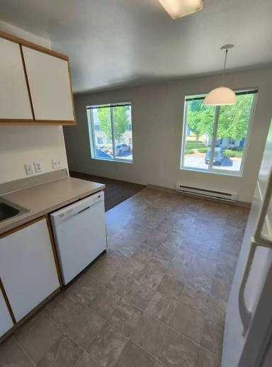 Main picture of Quail Hollow Apartments
