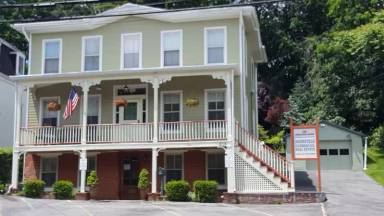 Main picture of 218 Greenwich Ave