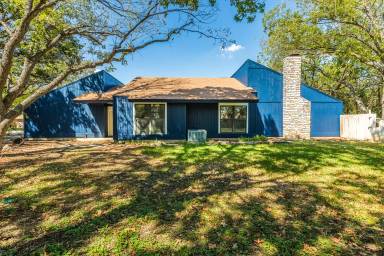 Main picture of 1407 Stagecoach Cir