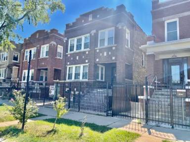 Main picture of 4343 W Hirsch St
