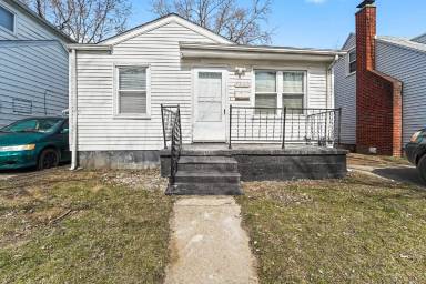 Main picture of 7227 Orchard Ave