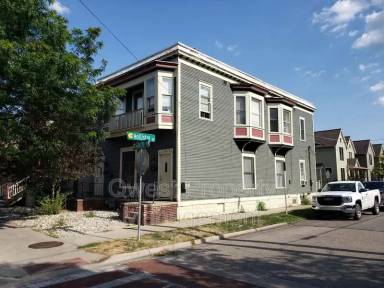 Main picture of 900 Cherry St SE