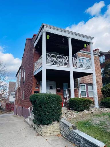 Main picture of 6329-6331 Bartlett Street Apartments