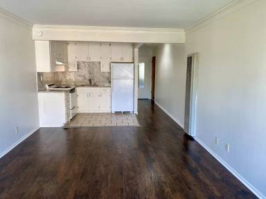 Main picture of 420 20th Ave