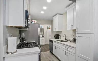 Main picture of 1350 W Lambert Rd