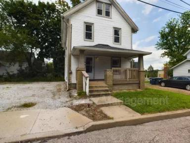 Main picture of 285 Sumner Ct