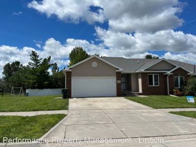 Main picture of 7701 S 21st St