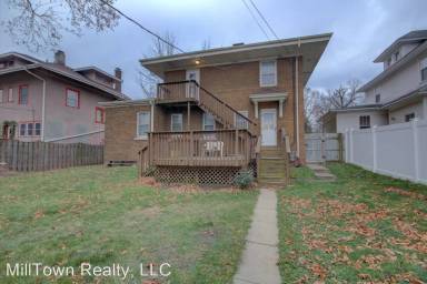 Main picture of 114 1/2 E Central Park Ave