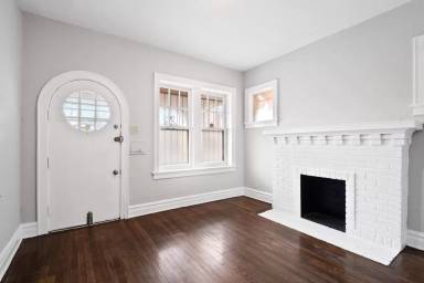 Main picture of 4837 Palm St