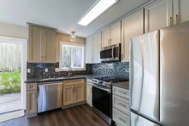 Main picture of 8019 SW 35 Ave