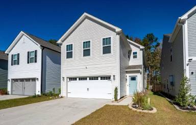 Main picture of 181 Surfbird Rd