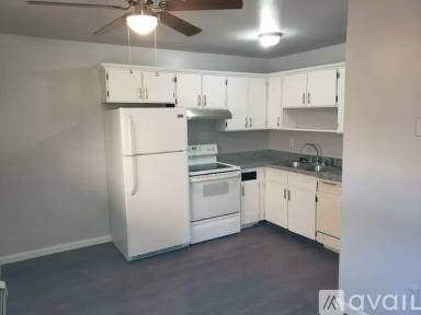 Main picture of 76 Regency Blvd