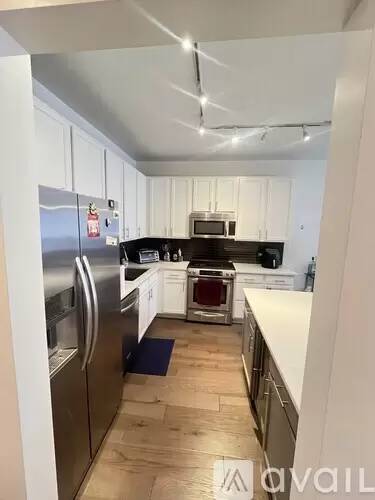 Main picture of 2230 N Lincoln Ave