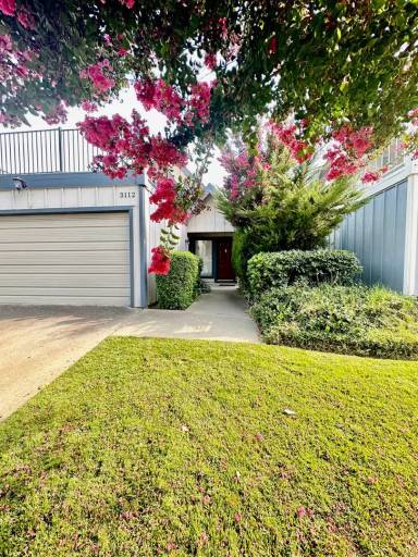 Main picture of 3112 Lillard Dr