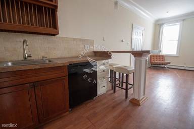Main picture of 107 Nelson St