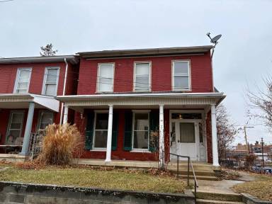 Main picture of 28 S Church St