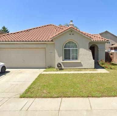 Main picture of 227 Stillwater Dr