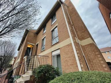 Main picture of 130 W Barre St