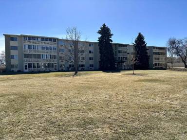 Main picture of 9180 E Center Ave