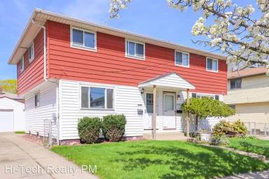 Main picture of 4326 W 152nd St