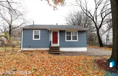 Main picture of 2940 N 41st St