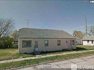 Main picture of 602 N Miles Ave
