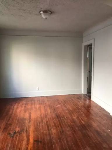 Main picture of 18470 Greenview Ave