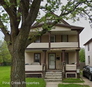 Main picture of 384 E 165th St