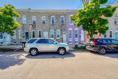 Main picture of 533 W 27th St