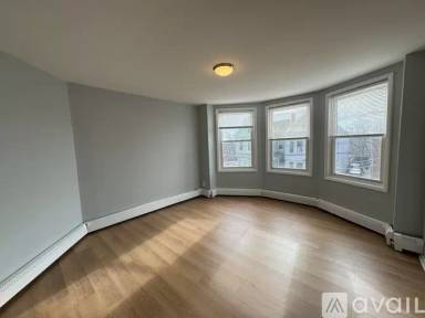 Main picture of 151 Johnston Ave