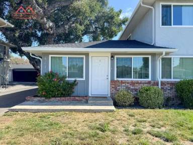 Main picture of 617 Bryan Ave