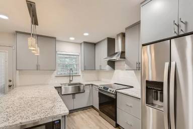 Main picture of 102 Ruelle