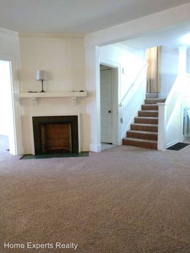 Main picture of 208 Oxford Ave