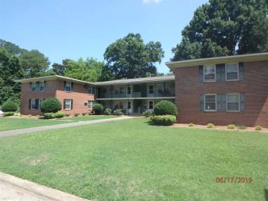 Main picture of East 3rd Street Apartments