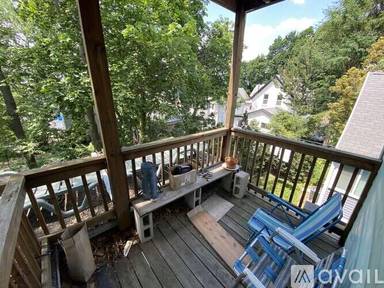 Main picture of 64 Linden Ave